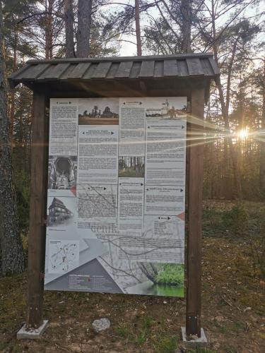 Valkininkų turistinis-pažintinis takas "Žodis girios draugui"